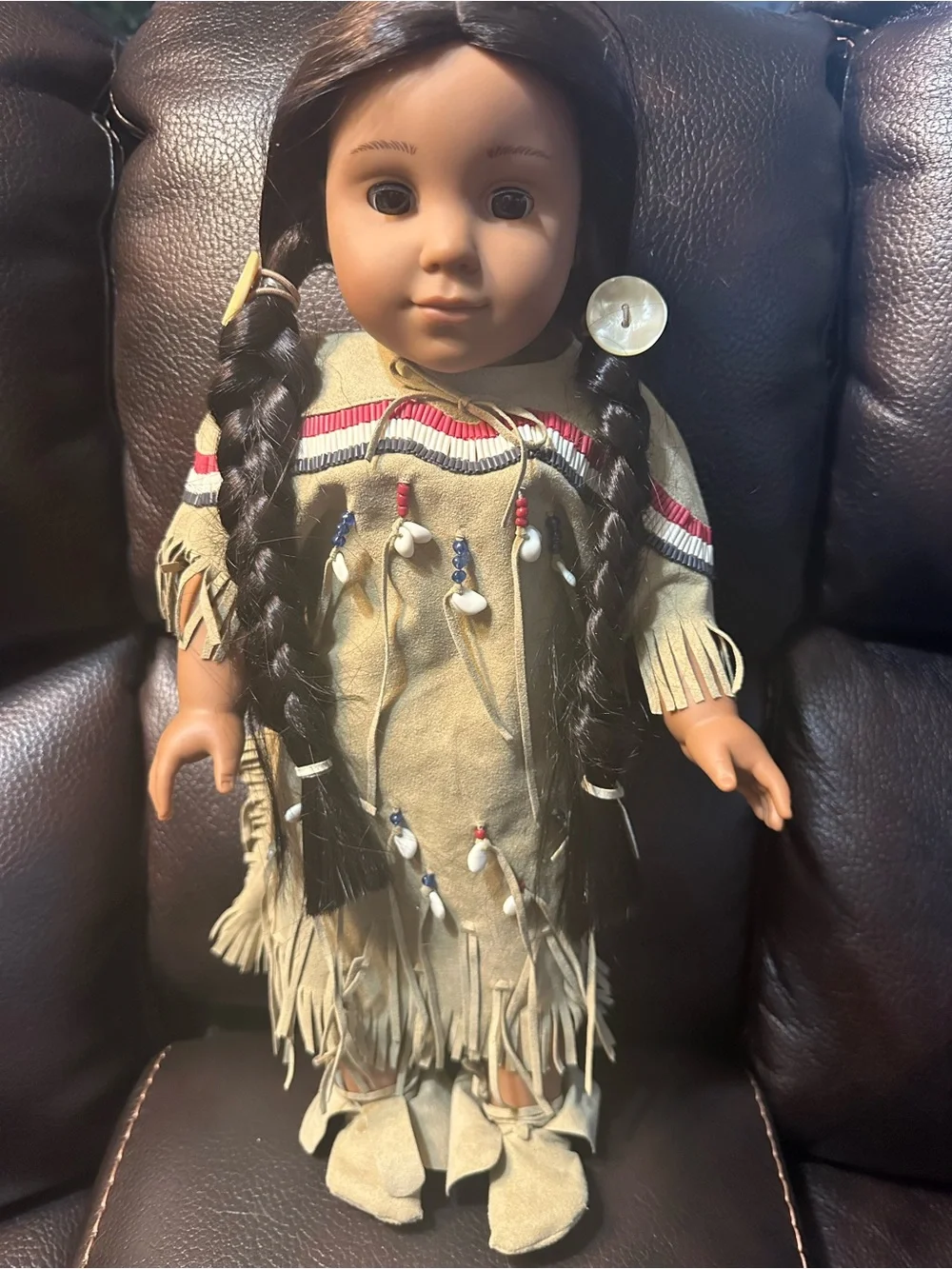 AMERICAN GIRL NATIVE AMERICAN KAYA DOLL (WITH OUTFIT AND SHOES)